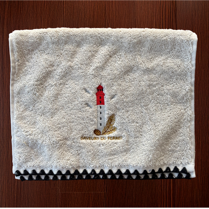 SERVIETTE invité brodée SAVEURS DU FERRET